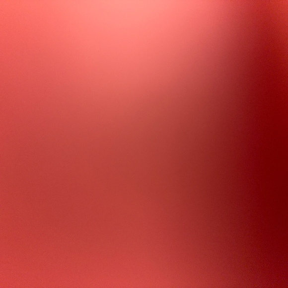 Meet your Posher, Julissa - Picture 1 of 1